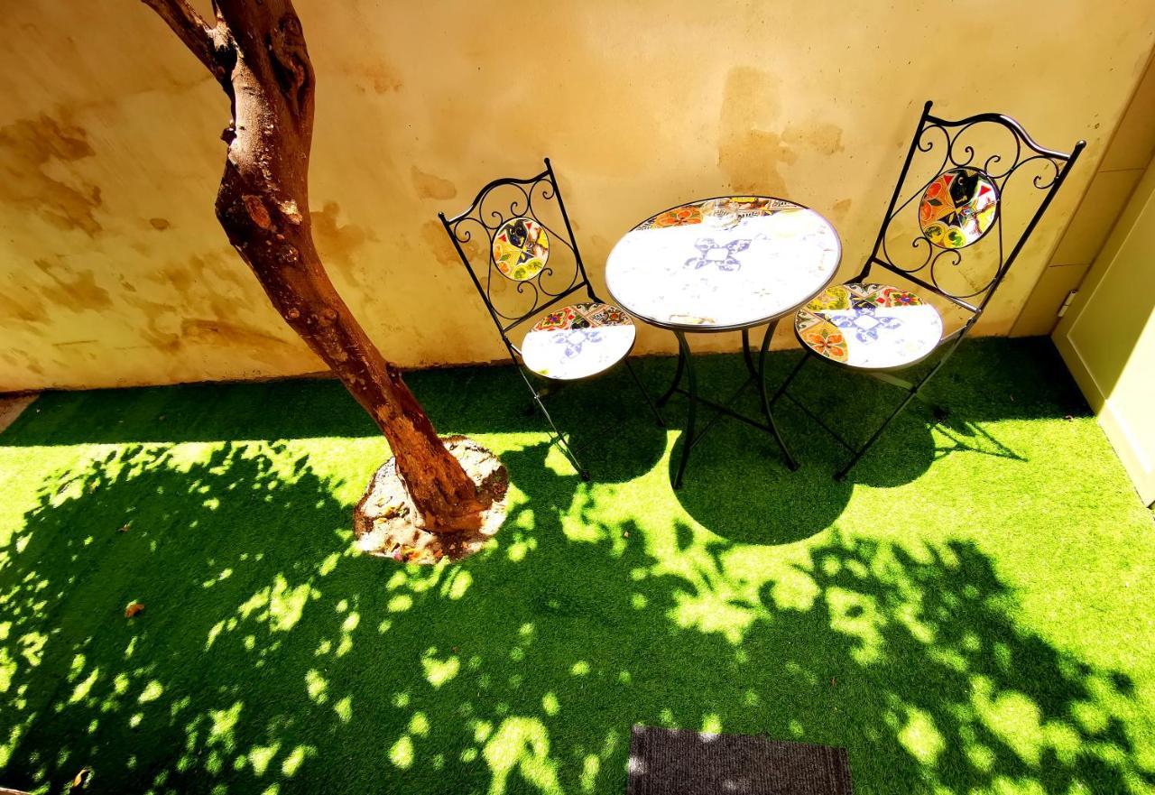 Guru House B&B Apartments Milazzo Eksteriør billede