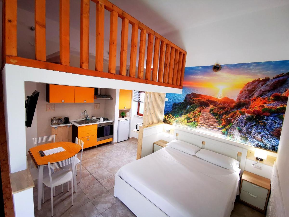 Guru House B&B Apartments Milazzo Eksteriør billede